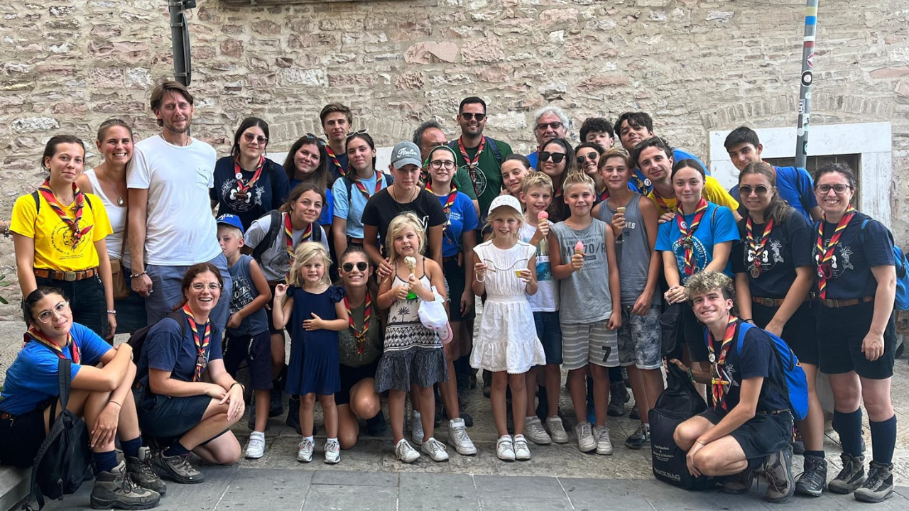 Familie bekend van ''Een Huis Vol'' raakt 5-jarige zoon kwijt op vakantie