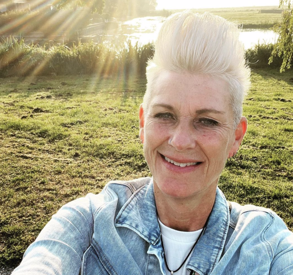 B&B Vol Liefde-Simone showt prachtige nieuwe look