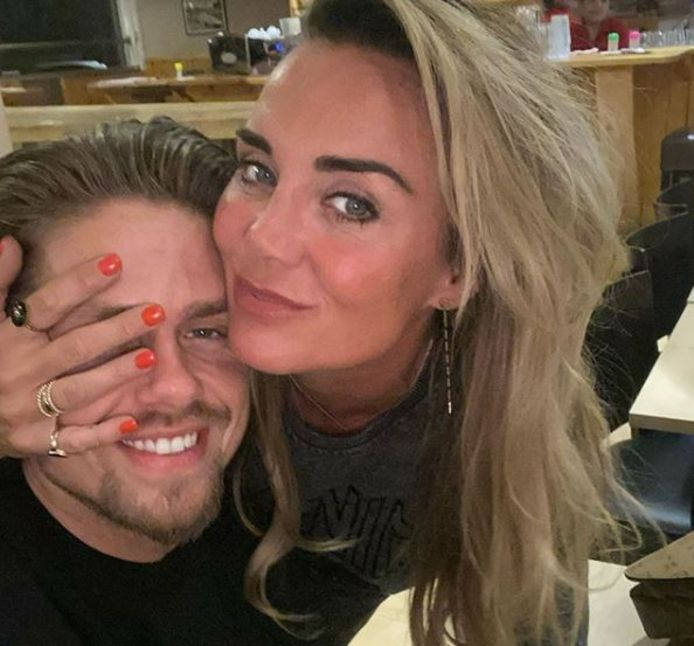 Monique Westenberg neemt tatoeage op zéér opmerkelijke plek