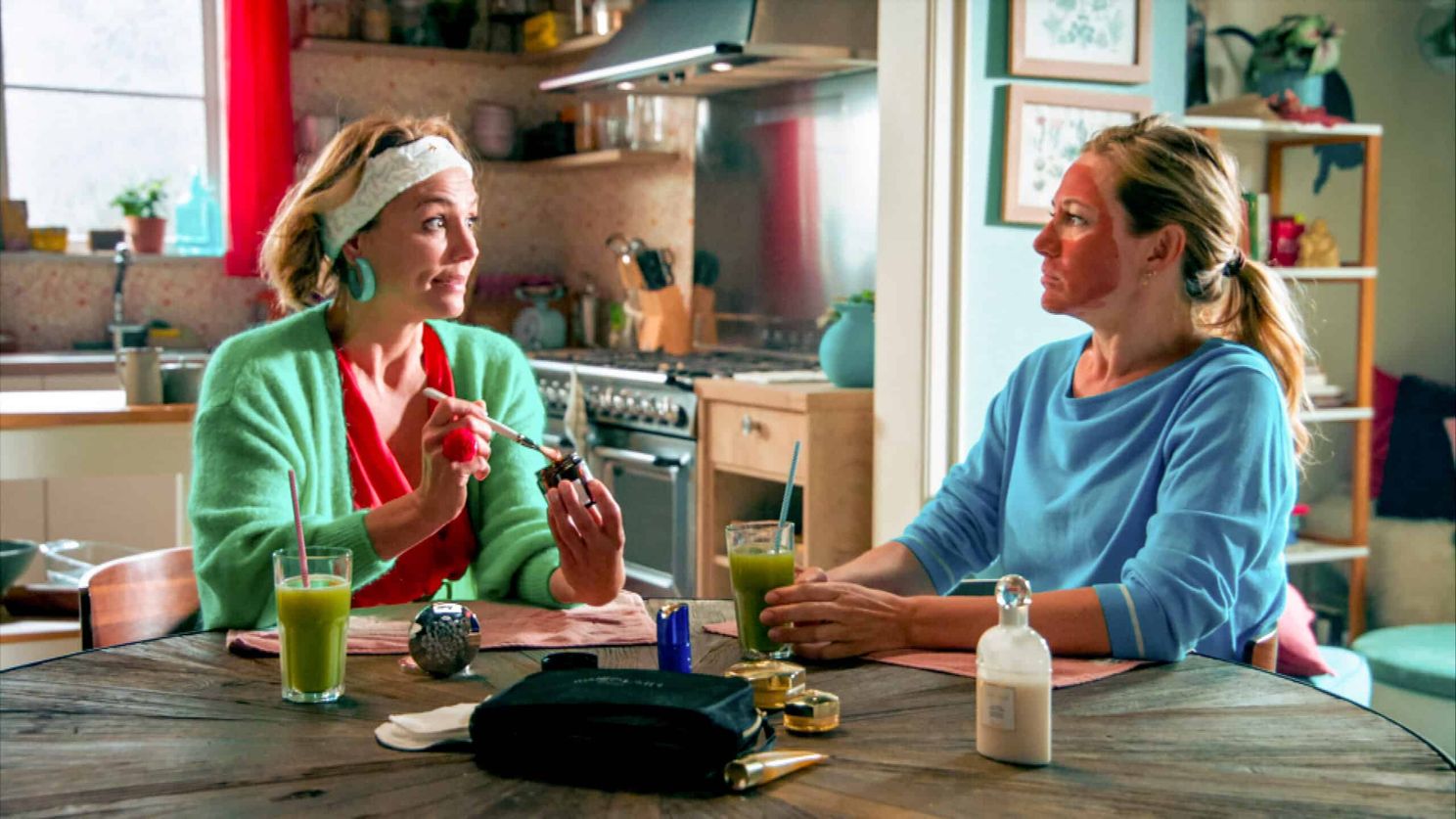 Evi Hanssen en Hilde De Baerdemaeker in 'Lisa'. Bron: VTM