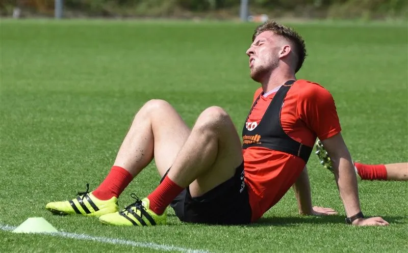 Foto's: Spelers gaan kapot tijdens de Shuttle run test