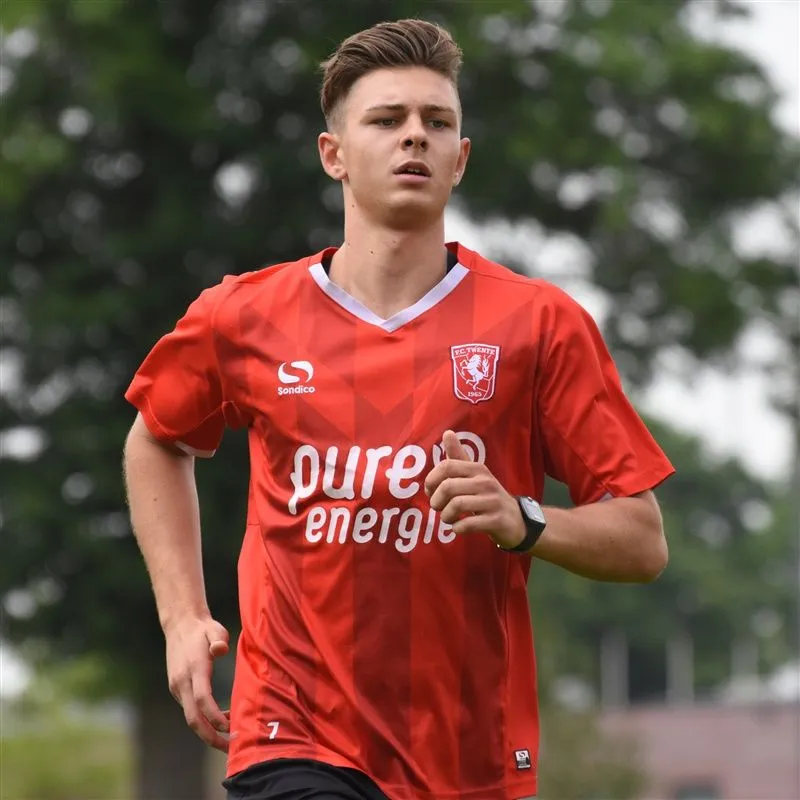 Mokotjo moet eerste groepstraining laten schieten