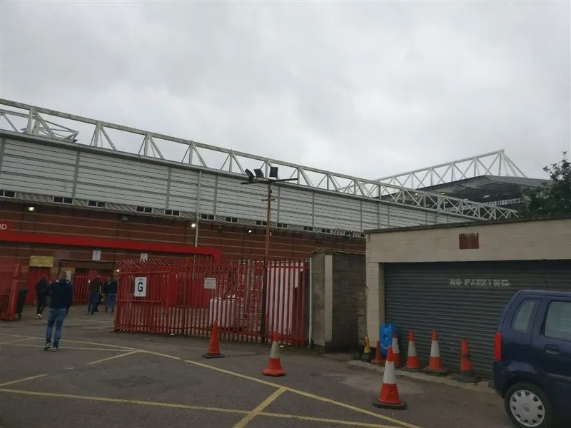 Fotoverslag: Supporters volgen FC Twente naar Bristol City