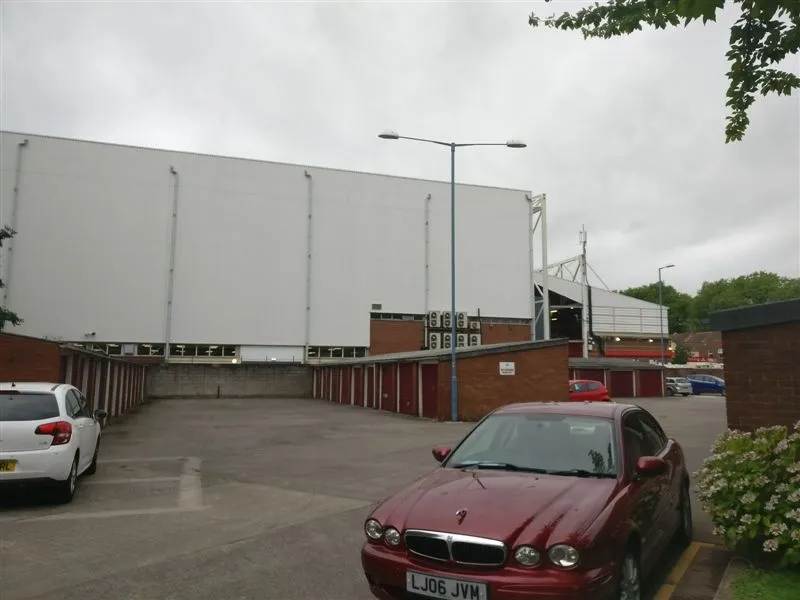 Fotoverslag: Supporters volgen FC Twente naar Bristol City