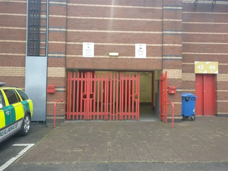 Fotoverslag: Supporters volgen FC Twente naar Bristol City