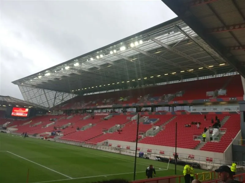 Fotoverslag: Supporters volgen FC Twente naar Bristol City