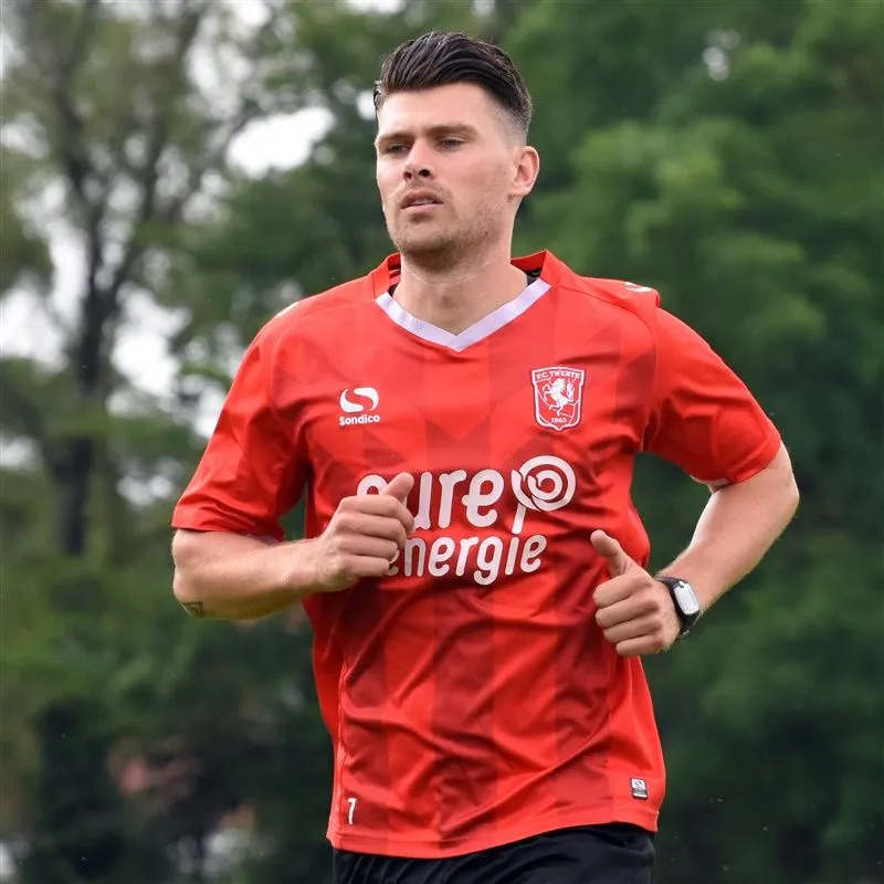 Mokotjo moet eerste groepstraining laten schieten