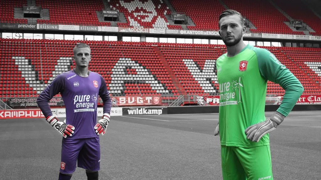 Tweede uittenue en keeperstenue seizoen 2019-2020 nu in de fanstore!