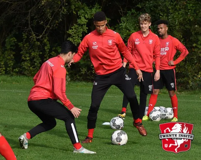 Fotoverslag: Jong FC Twente maakt zich op voor confrontatie met ASWH