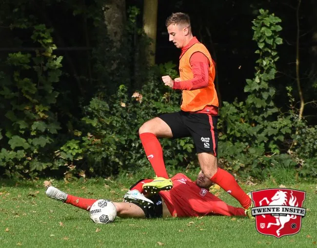 Fotoverslag: Jong FC Twente maakt zich op voor confrontatie met ASWH