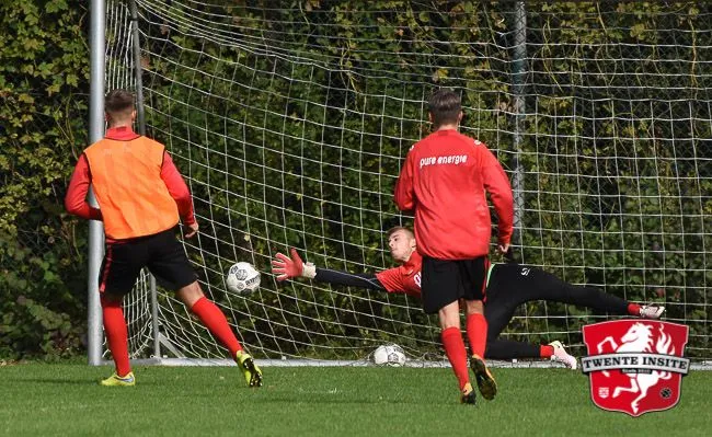 Fotoverslag: Jong FC Twente maakt zich op voor confrontatie met ASWH