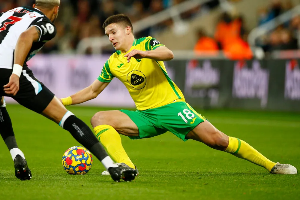 tzolis norwich city sliding