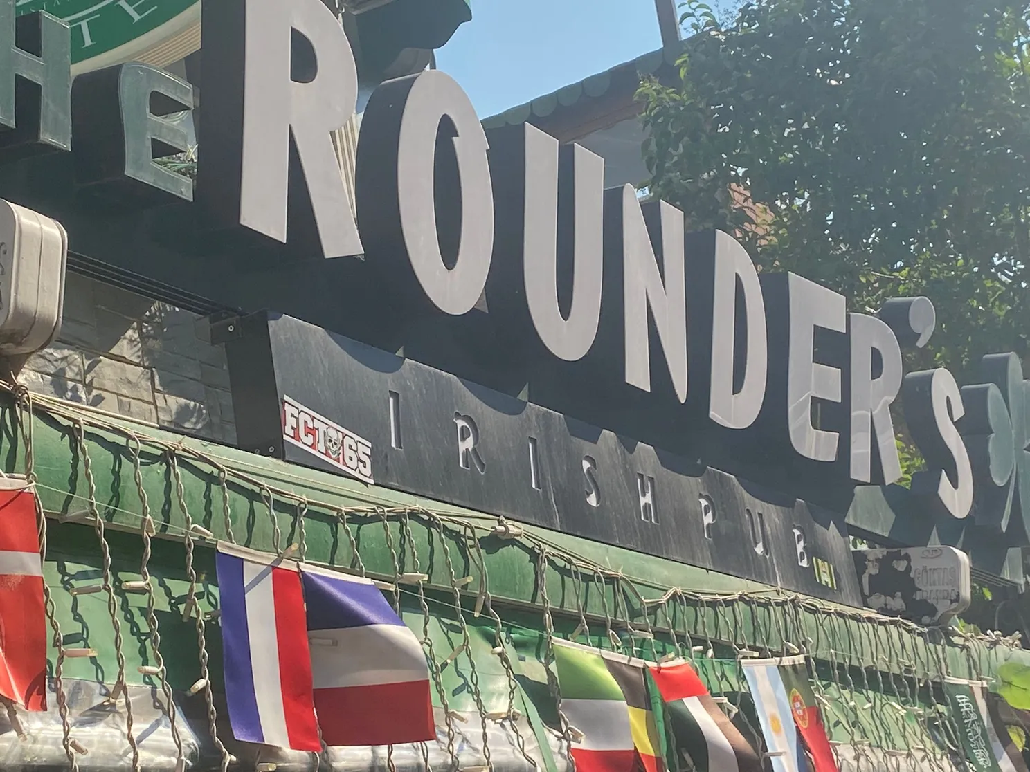 FOTO: Tukkers on tour vermaken zich goed in Istanbul!