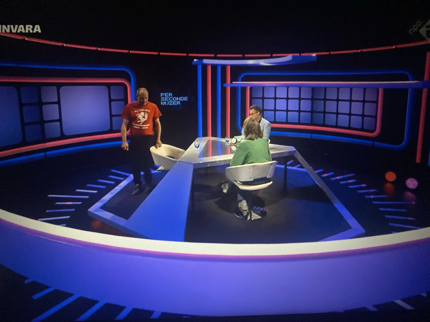 Prachtig! Enschedeër wint televisiequiz in Twente-shirt: "Heeft geluk gebracht"