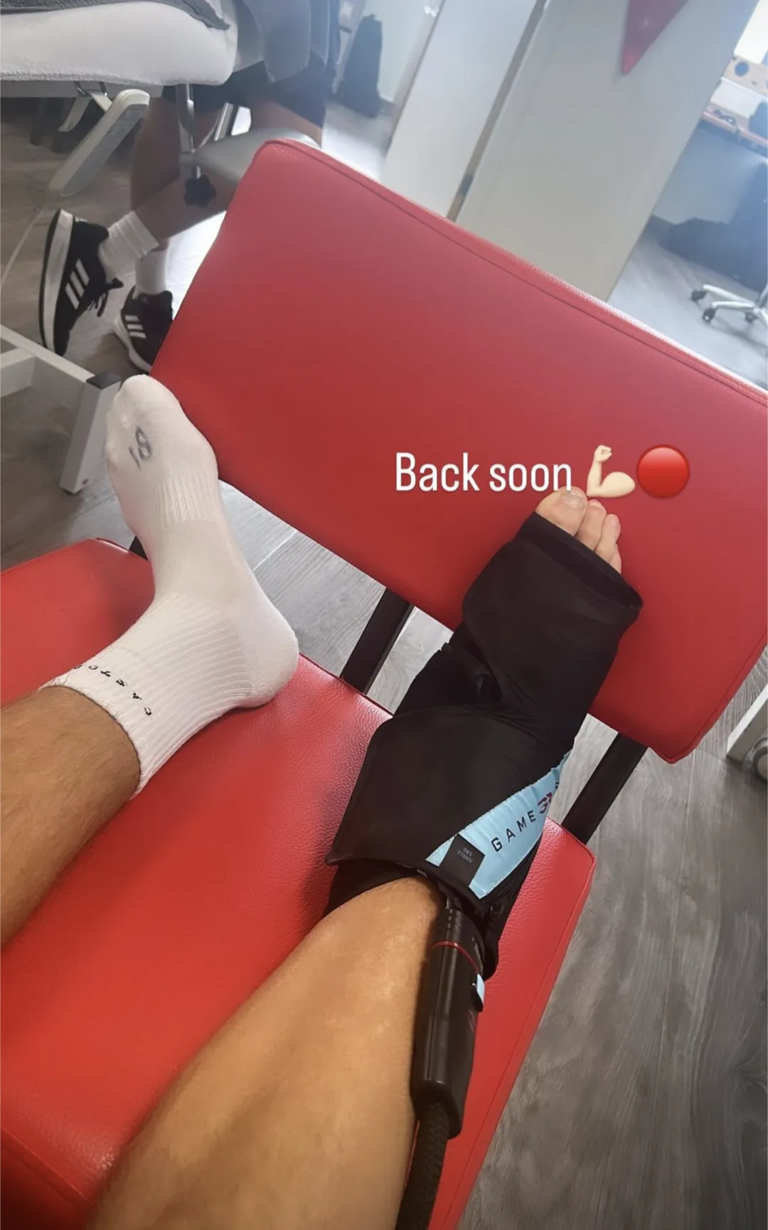 michel vlap blessure enkel 2023