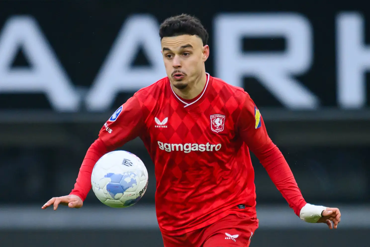 stav-lemkin-fc-twente-aanname-bal-2026