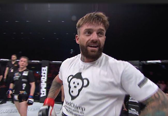 Voormalig reality-televisiester tekent contract met Bellator MMA