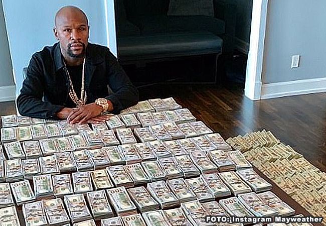 GELD PROBLEMEN: Bel bokslegende Floyd Mayweather de armoede uit