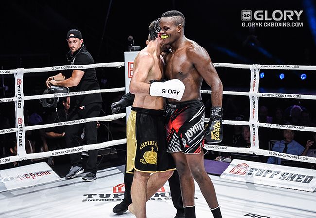 Kickboksen is commercieel steeds aantrekkelijker voor bedrijven, MMA blijft achter!