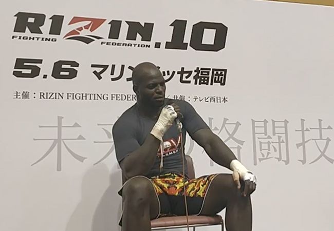 MMA Suriname: Jairzinho Rozenstruik scoort snelle knock-out op tegenstander