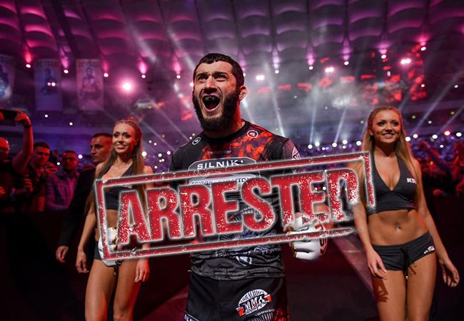 Voormalig MMA-kampioen gearresteerd door anti-terreur politie