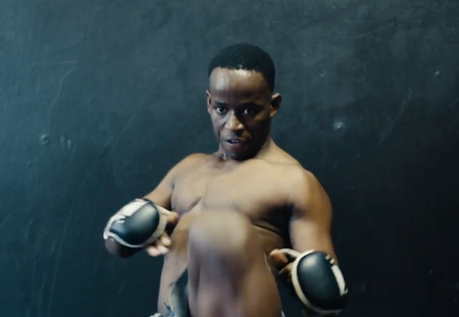Video: Blinde MMA vechter knokt zich een weg terug naar de top