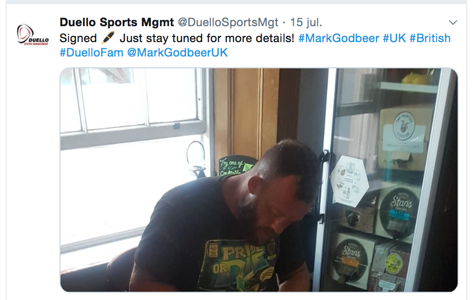 Godbeer en McSweeney in actie tijdens Valor Bare Knuckle