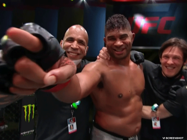 MMA-vechter Alistair Overeem terug in de UFC top 5