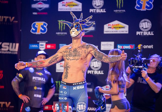 Mysterieuze MMA-vechter 'The Joker' keer terug naar de kooi