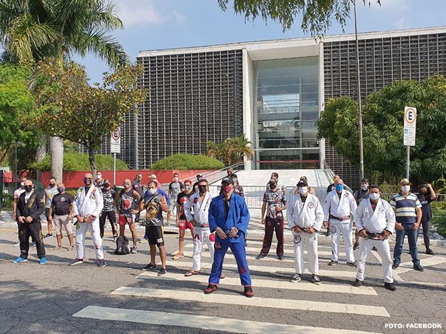 CORONA LOCKDOWN ZAT: Bekende MMA-vechter eist opening sportscholen