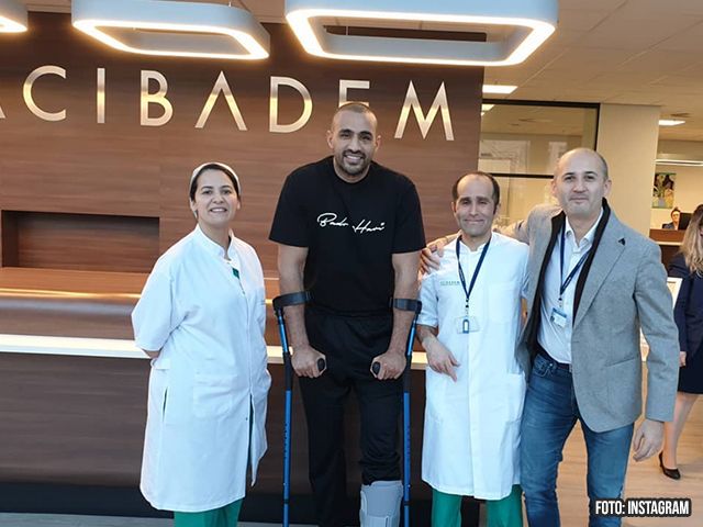 Topkickbokser Badr Hari maakt status blessure bekend