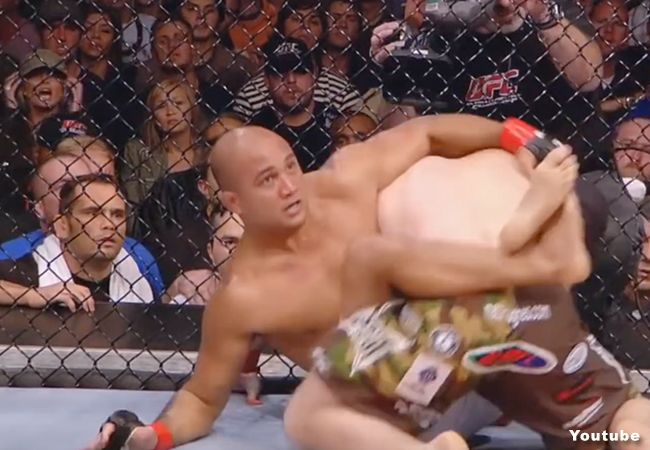 'Hij wordt steeds gekker!' Wat is er aan de hand met UFC icoon BJ Penn?