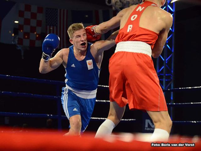 Nederlandse boksers blinken uit op Golden Gloves Servië