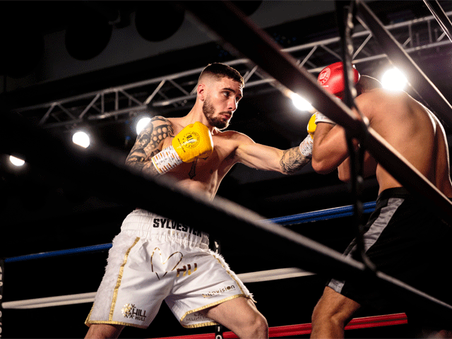 COVID-19: Eerste live boksevenement in Rusland op 15 juni