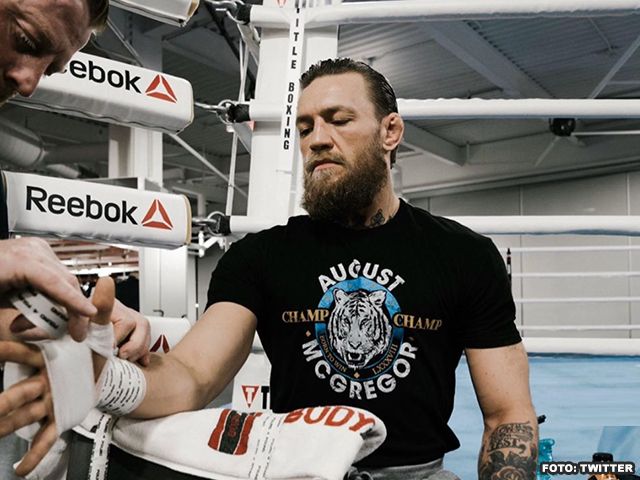 UFC Ster Conor McGregor hint op terugkeer naar de boksring