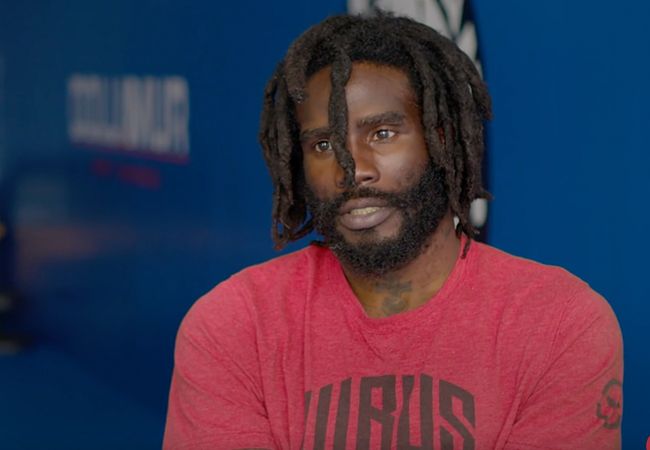 Bellator vedergewichtkampioen Daniel Straus betrokken bij ernstig motor ongeluk