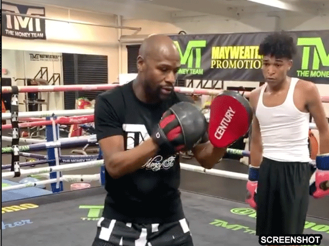 Bokslegende Floyd Mayweather wil minder wereldtitels