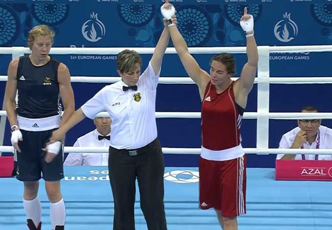 Top Bokser Nouchka Fontijn pakt de winst tijdens de Montana Cup