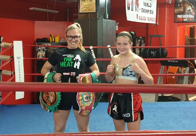 WBC Bokskampioen Heather Hardy traint Nederlands talent Gisele Werth