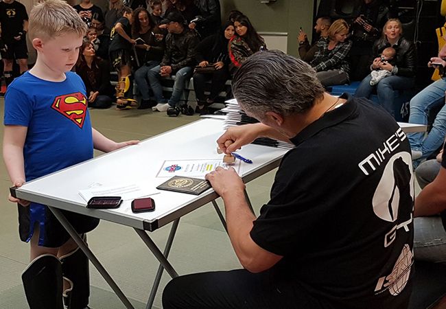 EERSTE ISKA EXAMENS BIJ MIKES GYM IN AMSTERDAM