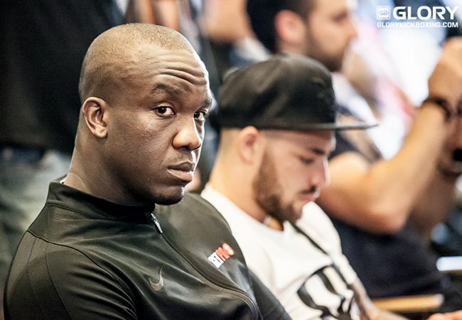 Kickbokser Ismael Londt: 'ik heb twee klote jaren gehad'