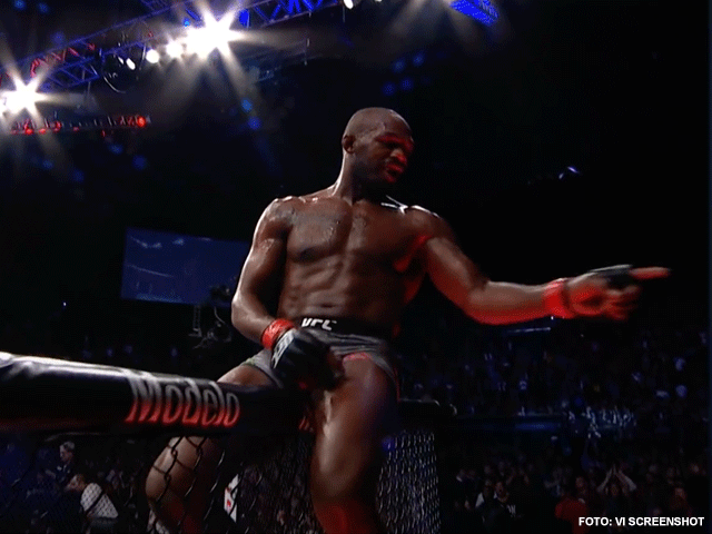 UFC-Kampioen Jon Jones geeft bedrag van $ 100.000 weg