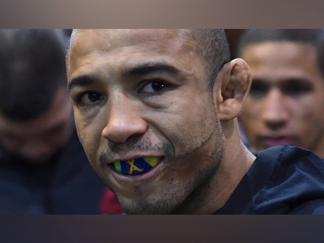 FOTOS: Zorgen om gesteldheid UFC vechter Jose Aldo