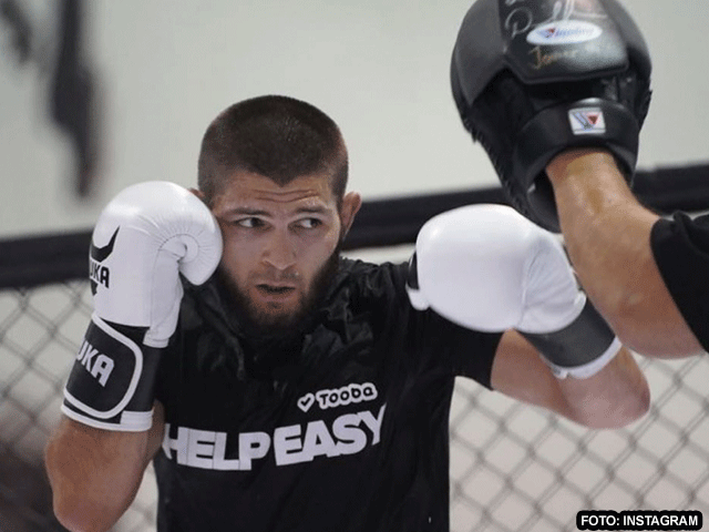 UFC-kampioen Khabib deelt bewijs foto's gebroken teen