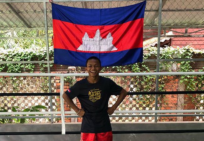 Kickboks training met Ernesto Hoost in Cambodja groot succes