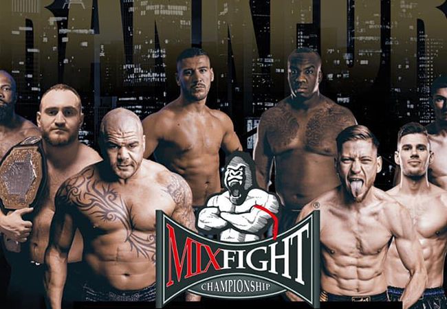 Ismael Londt en Murat Aygun in 4-mans kickboks toernooi