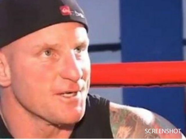 MMA-vechter sterft door bizar verkeersongeval