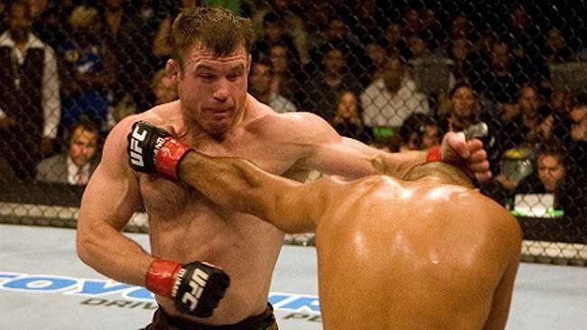 Straf: UFC-legende Matt Hughes krijgt straatverbod