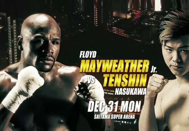 Floyd Mayweather de ring in tegen kickbokser Tenshin Nasukawa in Tokio