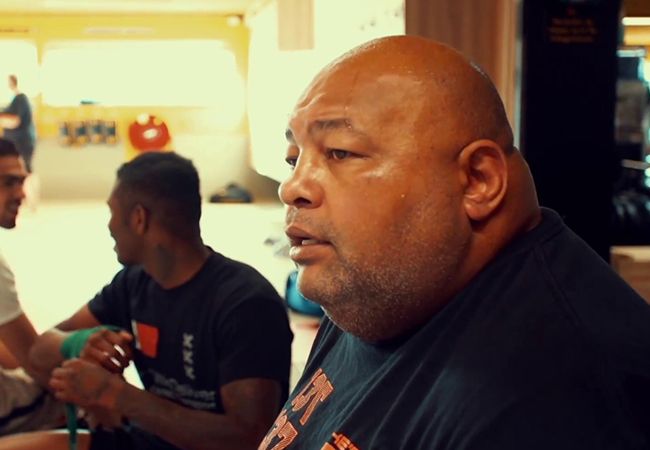 Mike Passenier pleit voor 8-mans kickboks toernooi